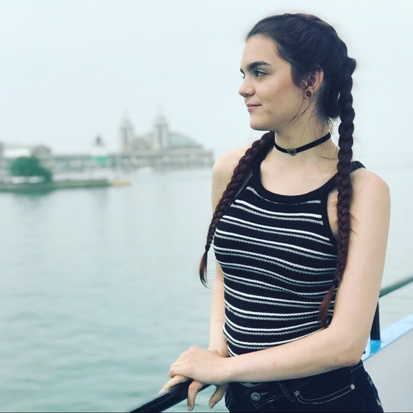 Meet your Posher, Izzy - Picture 1 of 1